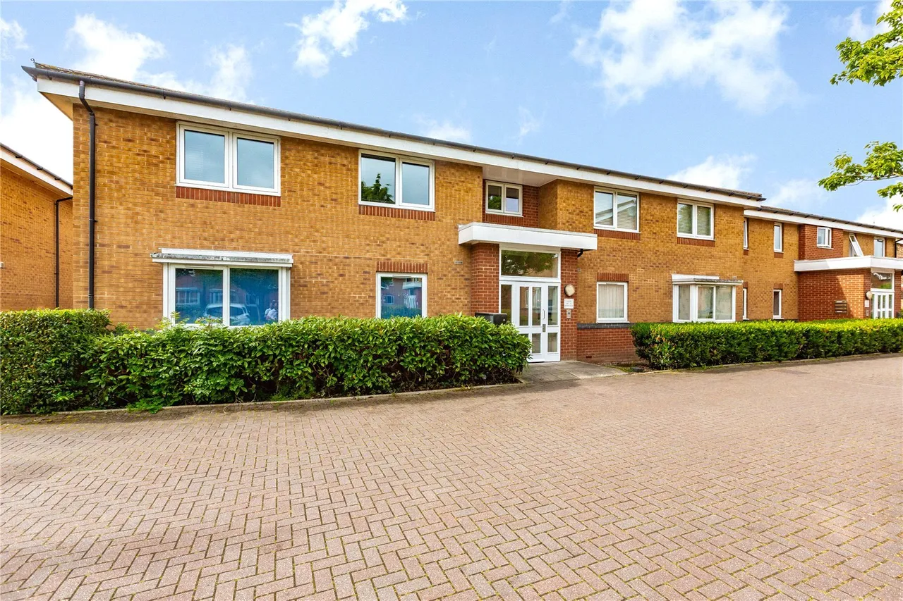 Warwick Close, Hornchurch, RM11, photo 7