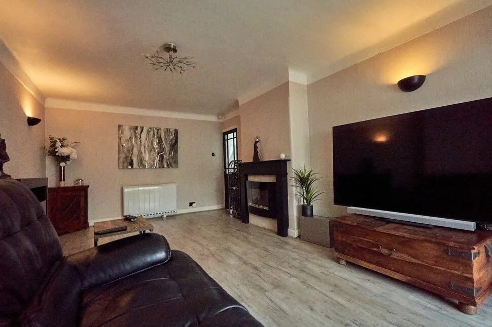 Cleveleys Avenue, Heald Green, SK8, photo 12