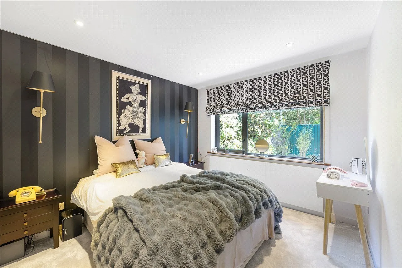 Robins Grove, West Wickham, BR4, photo 7