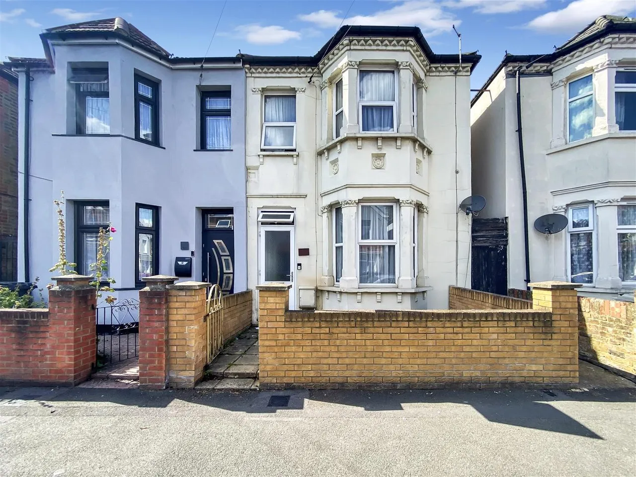 3 bed house for sale — Regina Road, Southall