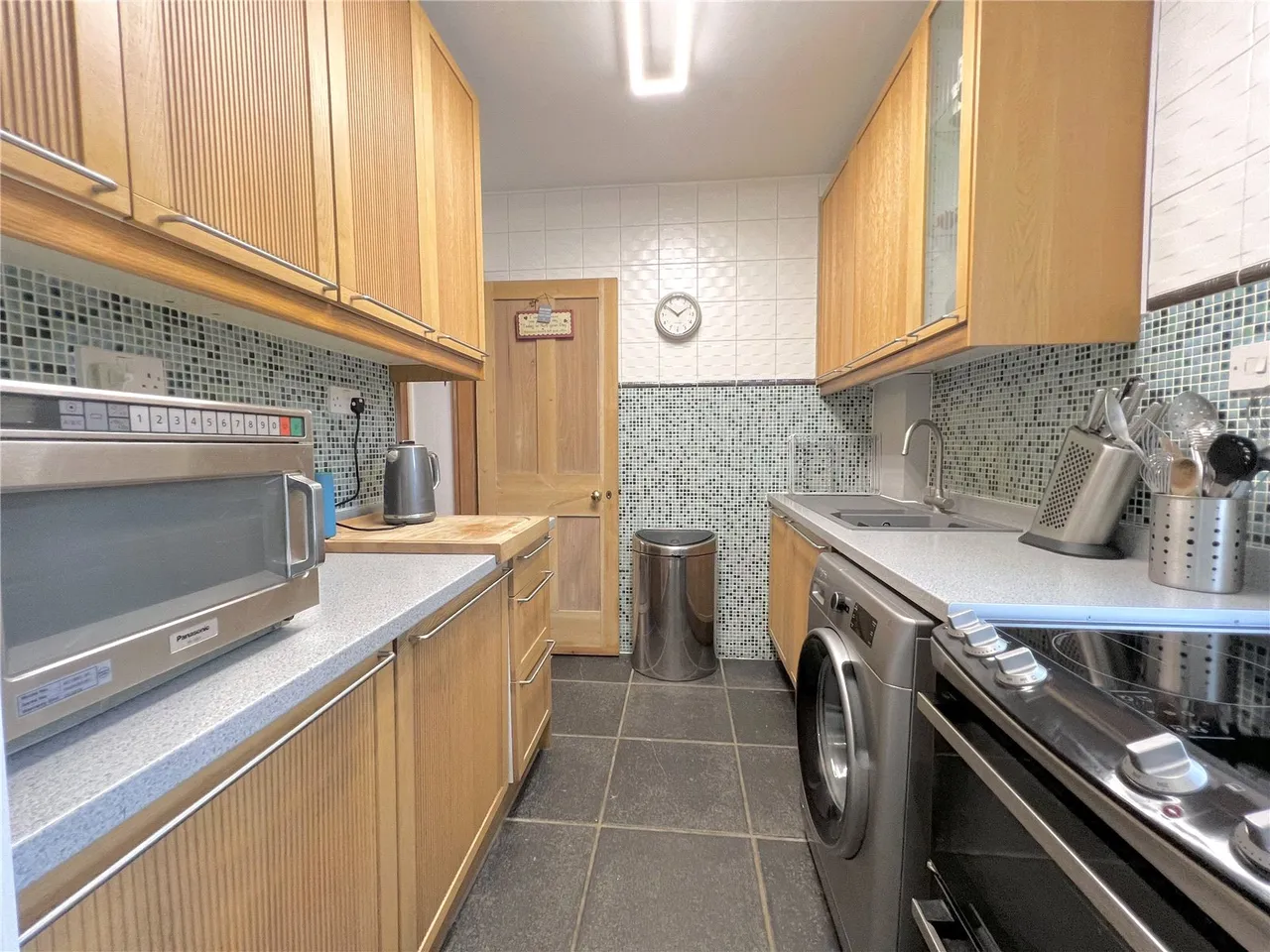 Portesbery Road, Camberley, Surrey, GU15 3TA, photo 15