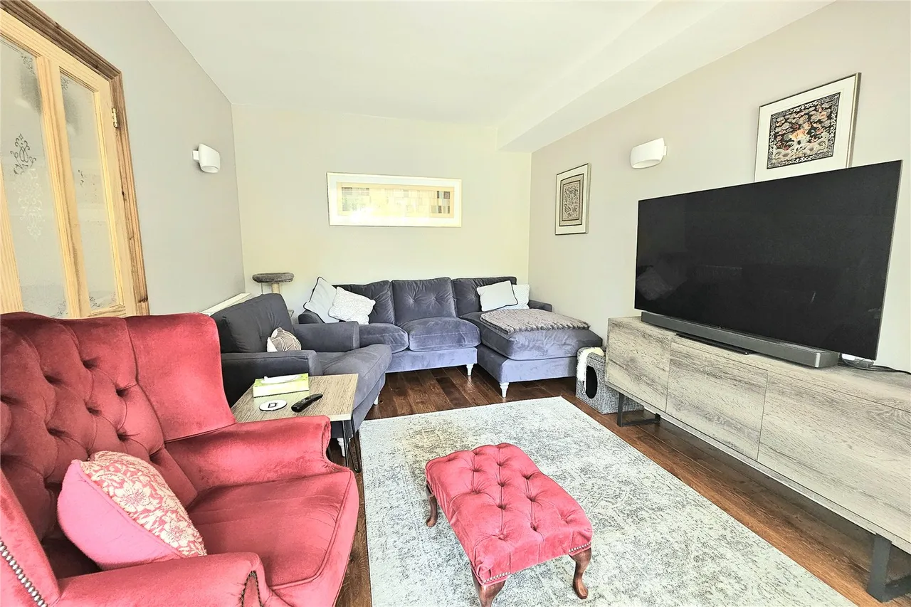 Portesbery Road, Camberley, Surrey, GU15 3TA, photo 2