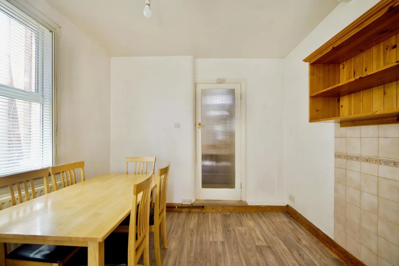 Glebe Road, London, N3, photo 4