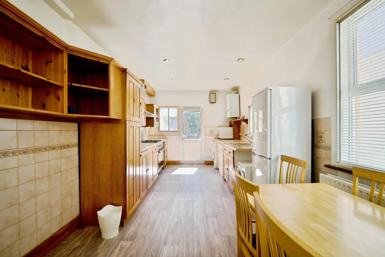 Glebe Road, London, N3, photo 3