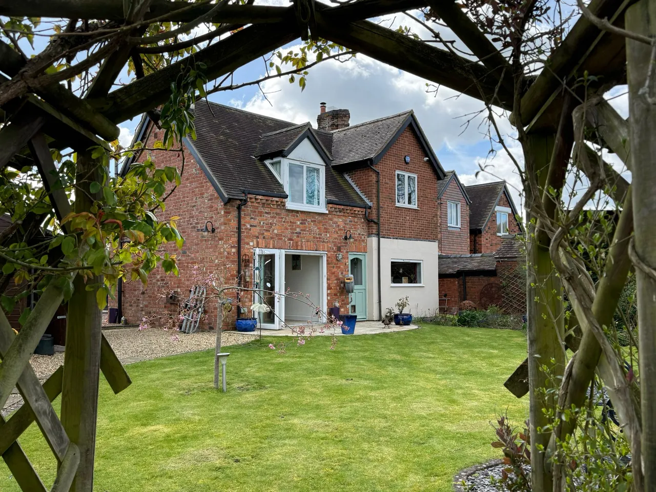 4 bed house for sale, Wainlode Hill, Norton, GL2
