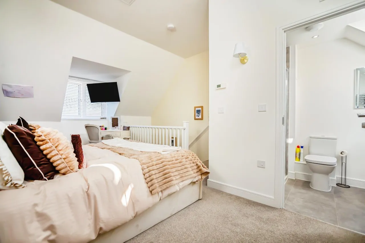 Bridle Way, Barming, ME16, photo 13