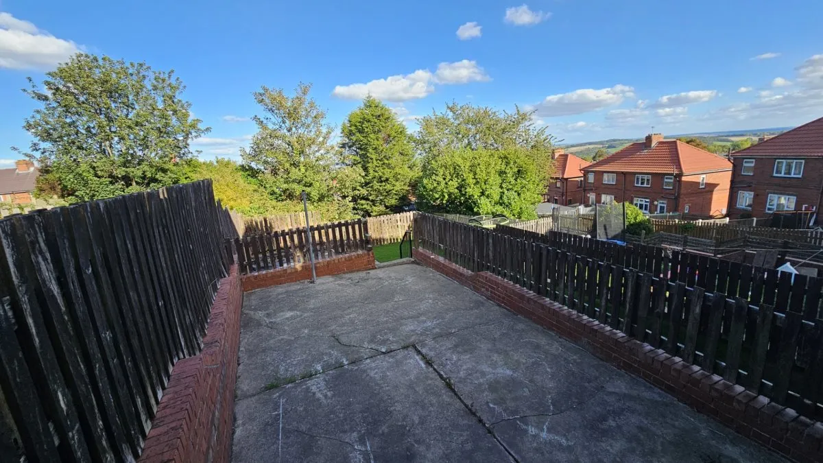 Coronation Road, Hoyland, photo 6