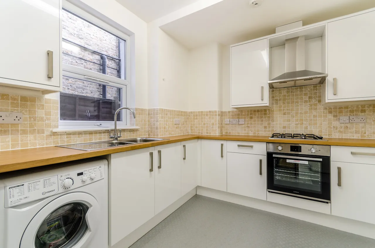 Ground Floor Flat, 12 Kinsale Road, London, photo 3