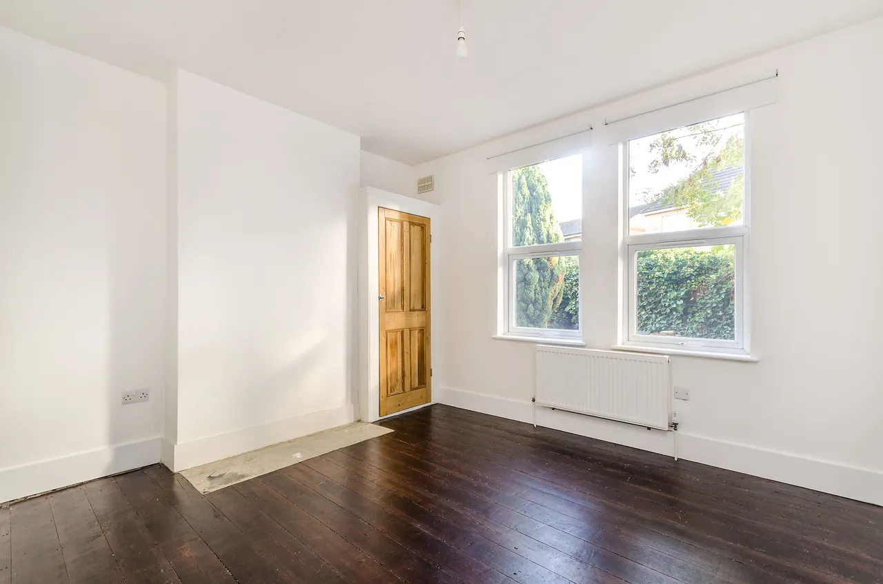 Ground Floor Flat, 12 Kinsale Road, London, photo 2