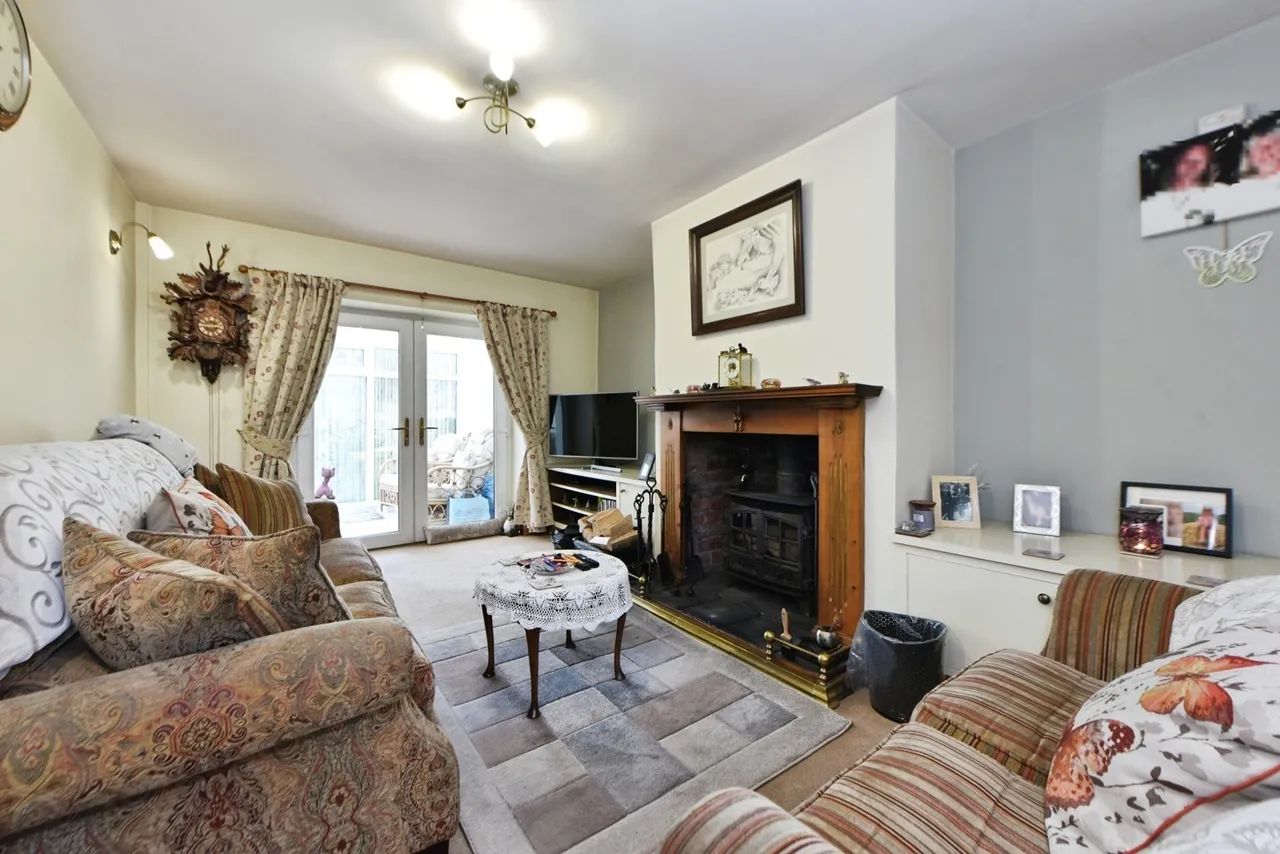 Ferneydale Avenue, Buxton, Derbyshire, SK17, photo 2