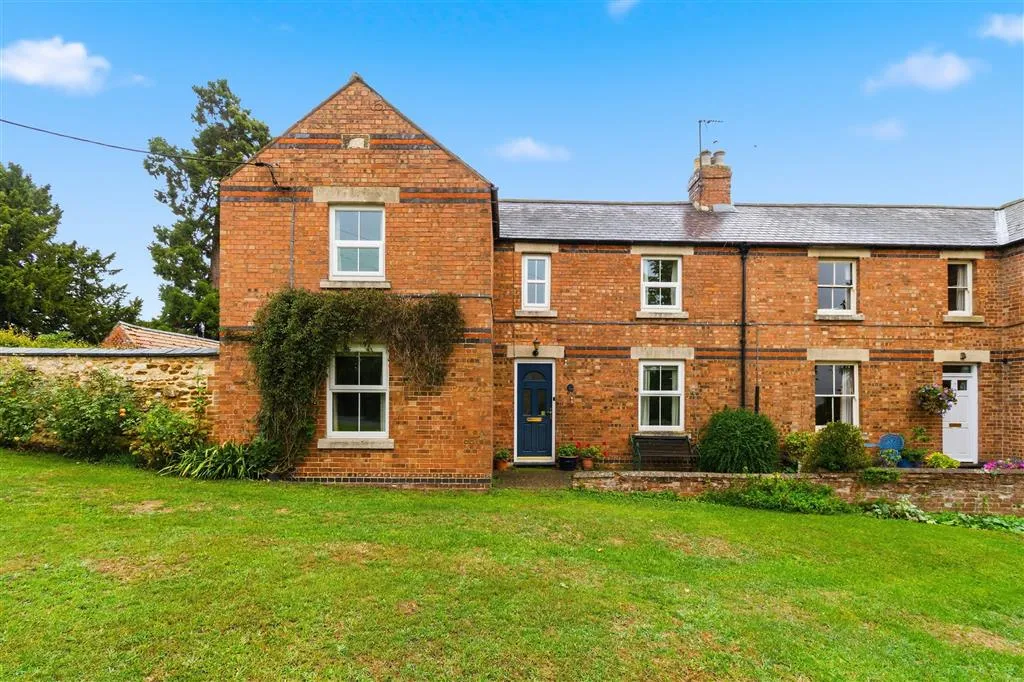 3 bed house for sale, Church Bank, Great Easton, LE16