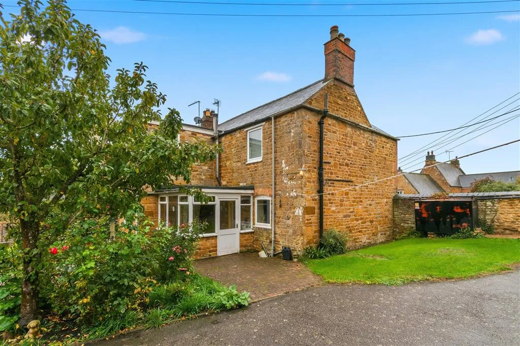 Church Bank, Great Easton, LE16, photo 4