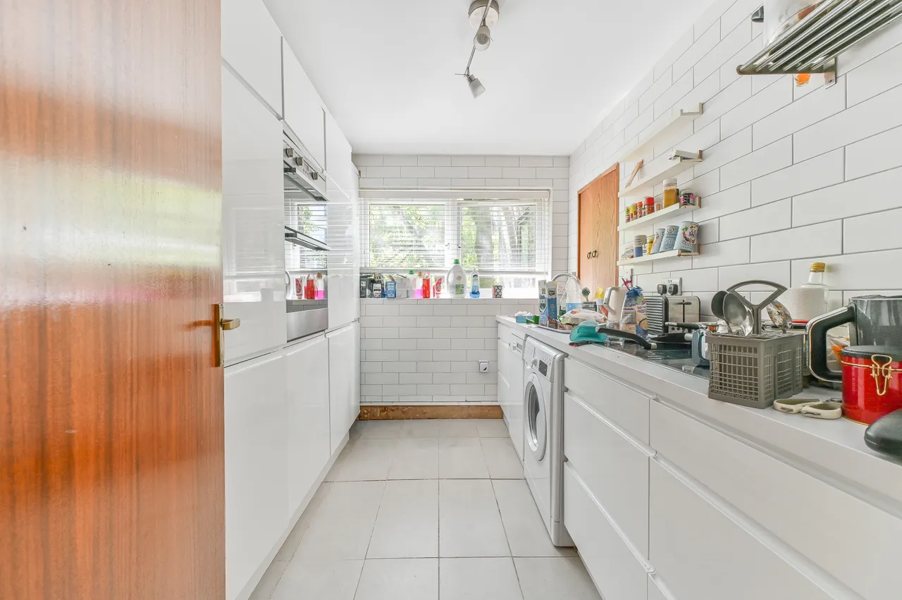 8 Shannon Court, 1 Tavistock Road, Croydon, photo 5