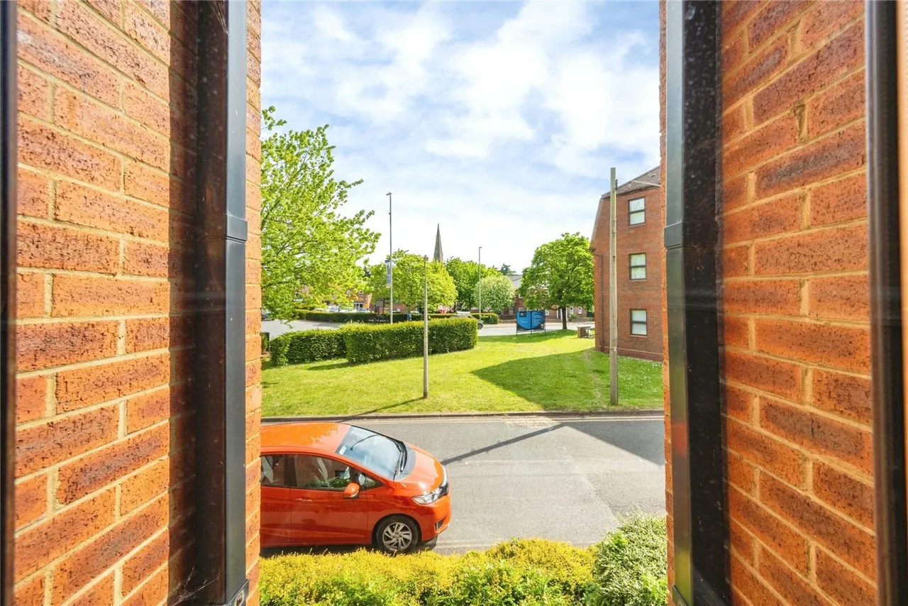 Rosebury Court, Water Lane, Leighton Buzzard, Bedfordshire, LU7, photo 14