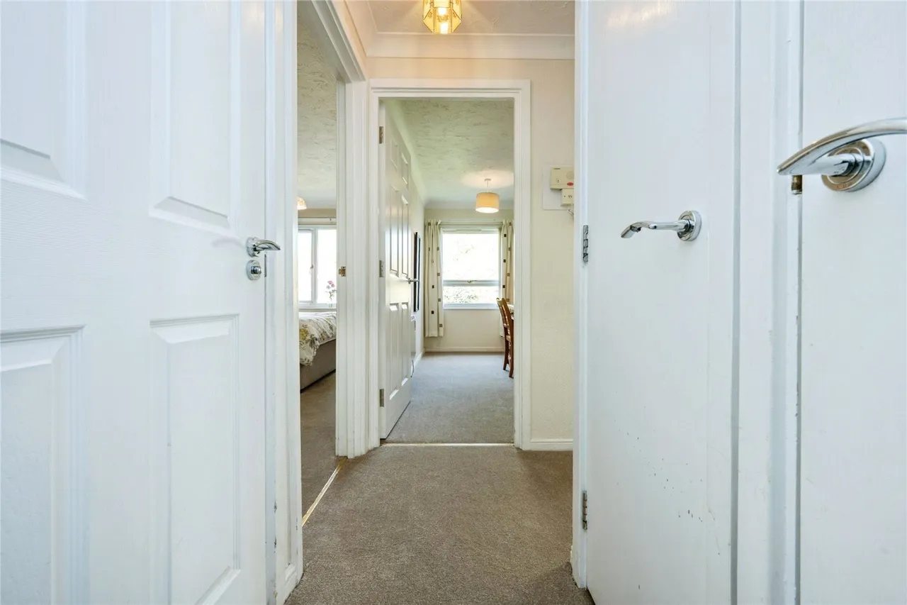 Rosebury Court, Water Lane, Leighton Buzzard, Bedfordshire, LU7, photo 7