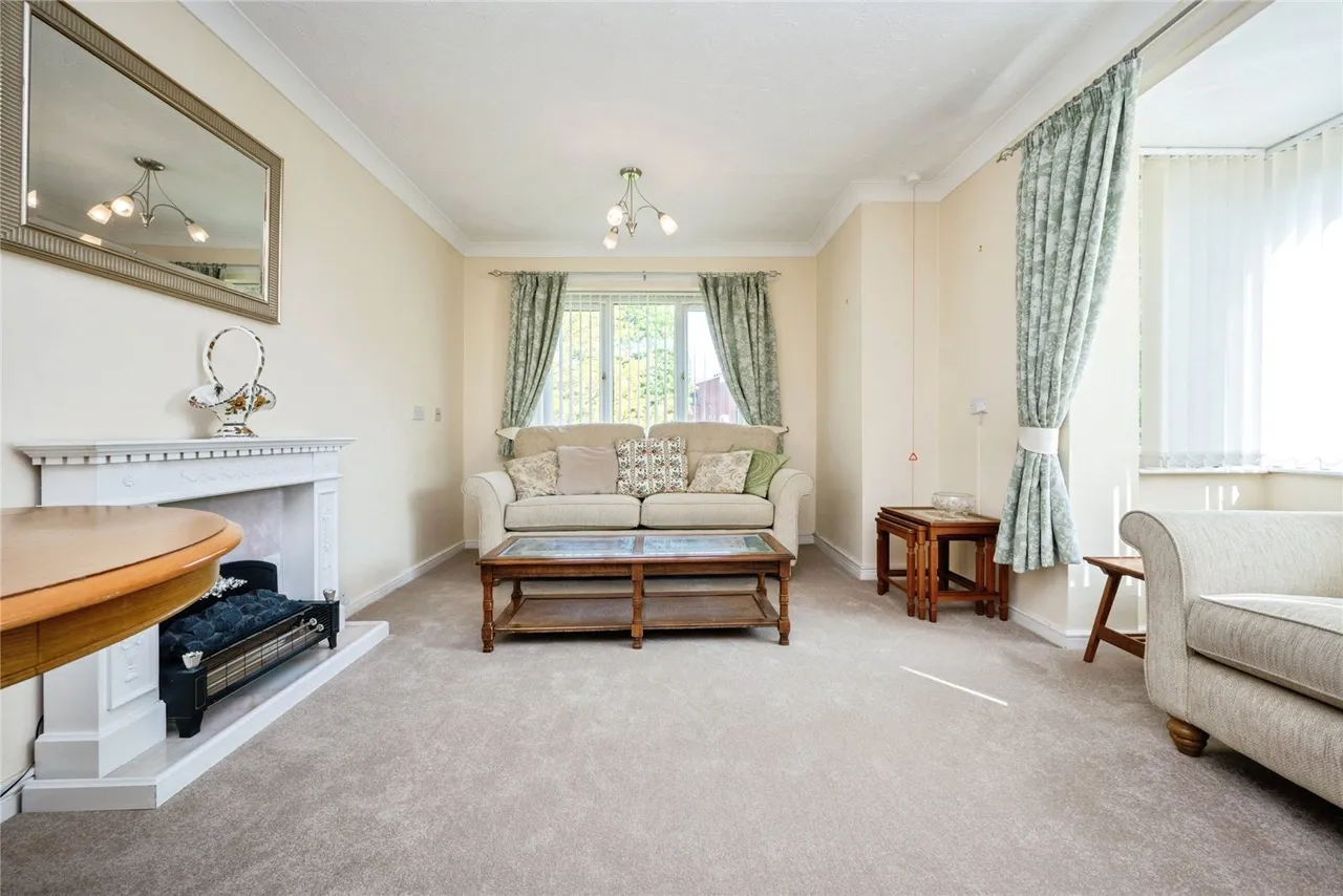 Rosebury Court, Water Lane, Leighton Buzzard, Bedfordshire, LU7, photo 4