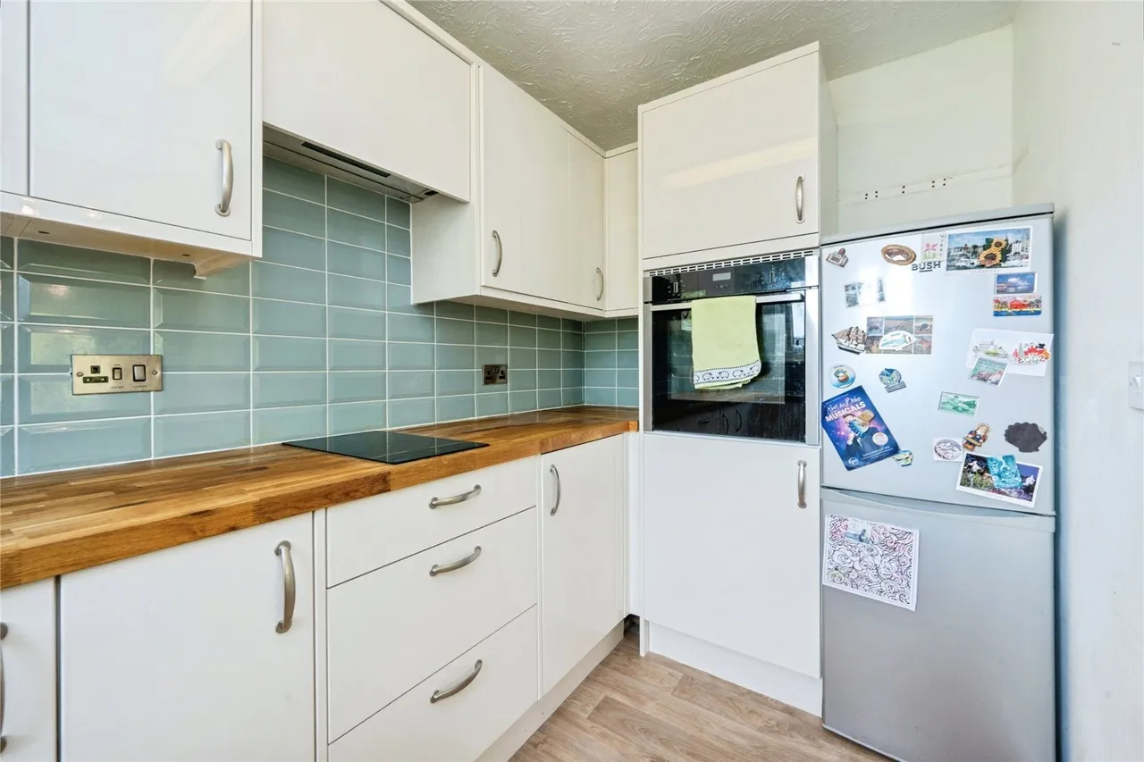 Rosebury Court, Water Lane, Leighton Buzzard, Bedfordshire, LU7, photo 9