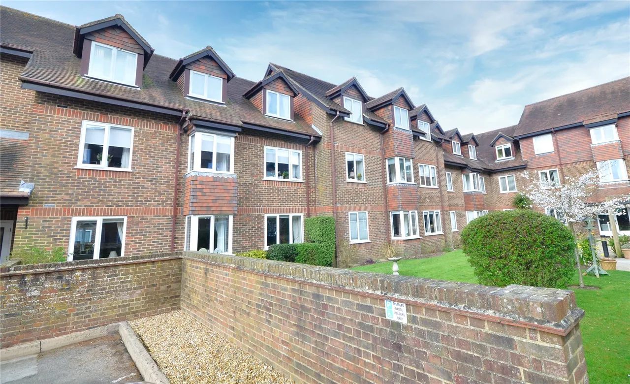 Portland Road, East Grinstead, RH19, photo 11