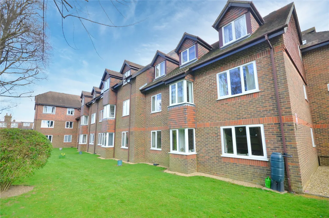 Portland Road, East Grinstead, RH19, photo 3