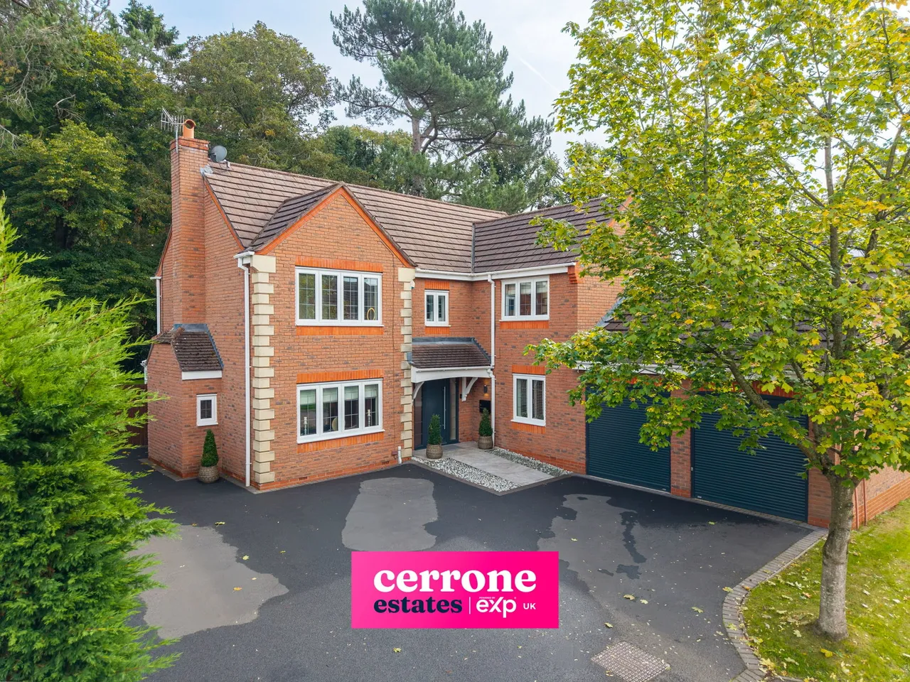 4 bed house for sale, Aspens Way, Woodland Grange, B61