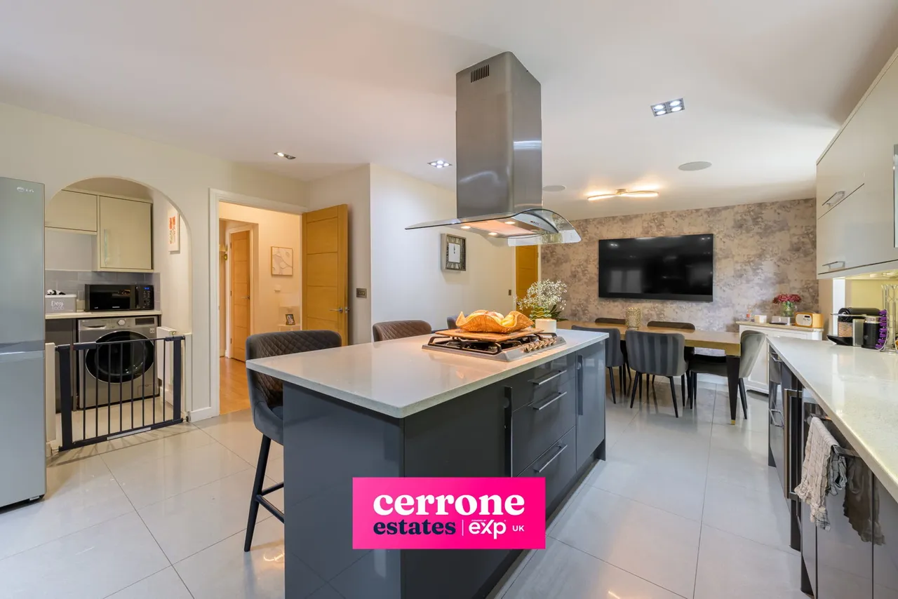 Aspens Way, Woodland Grange, B61, photo 10