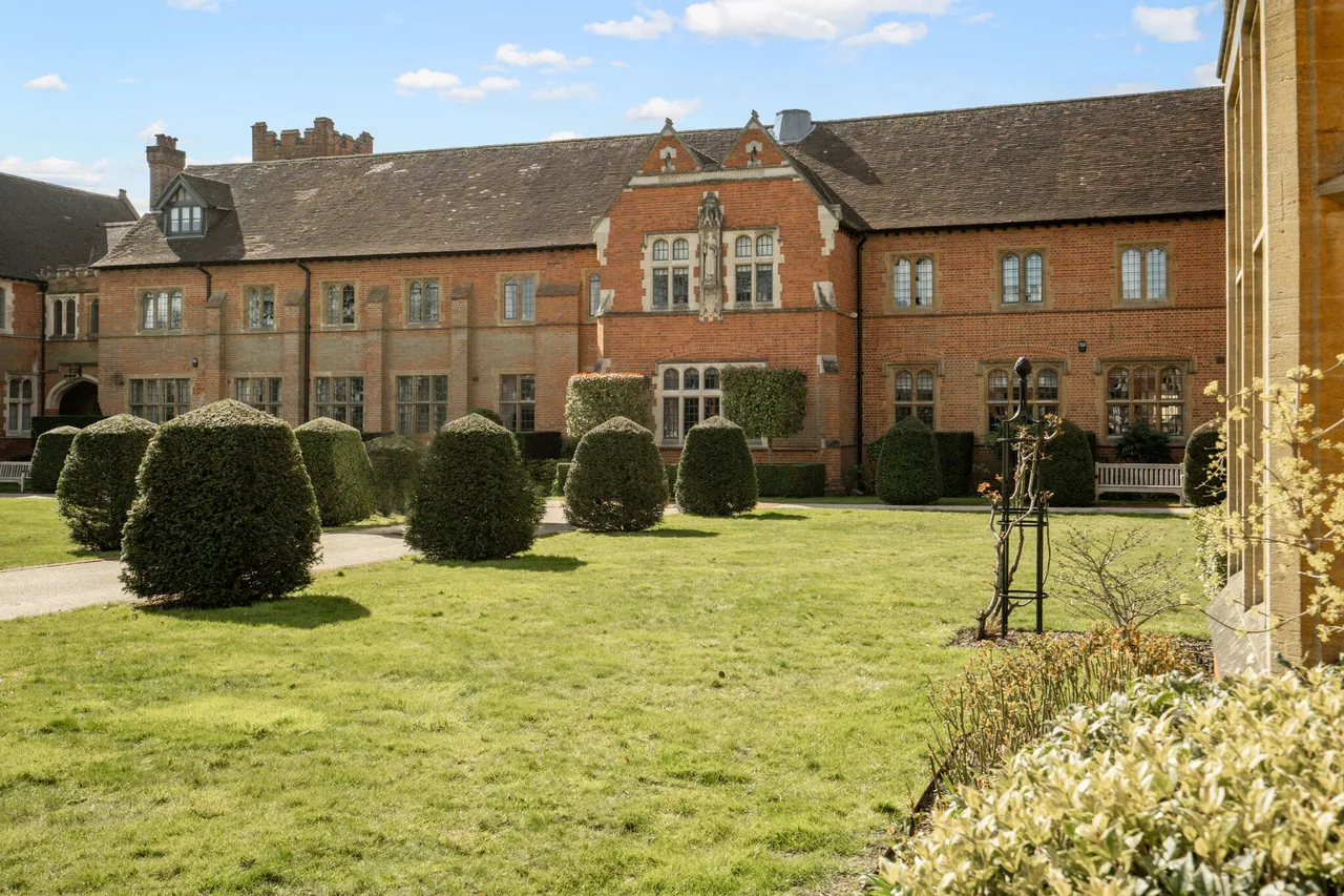 Abbey Gardens, Reading, RG7, photo 19