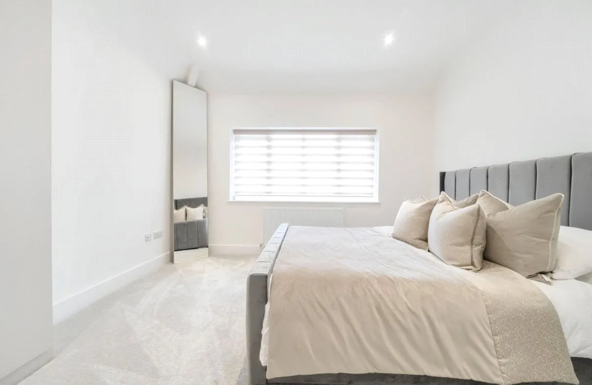 King Edwards Road, Ruislip Fees Apply, HA4, photo 9