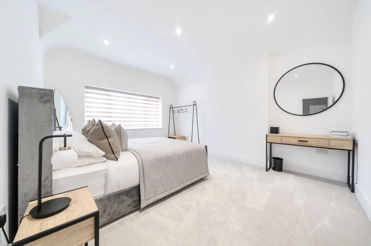 King Edwards Road, Ruislip Fees Apply, HA4, photo 8