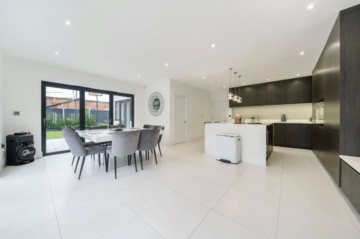 King Edwards Road, Ruislip Fees Apply, HA4, photo 19