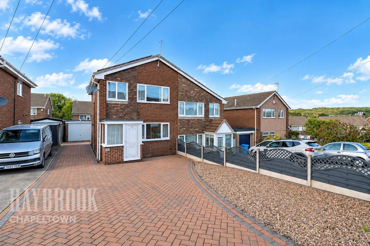 3 bed house for sale, Slaidburn Avenue, Chapeltown