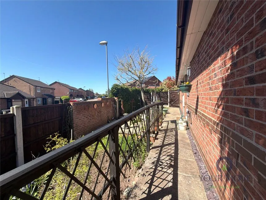 Fiskerton Way, Oakwood, Derbyshire, DE21, photo 12