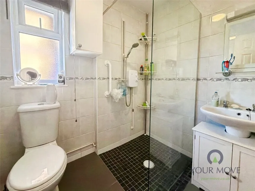 Fiskerton Way, Oakwood, Derbyshire, DE21, photo 3