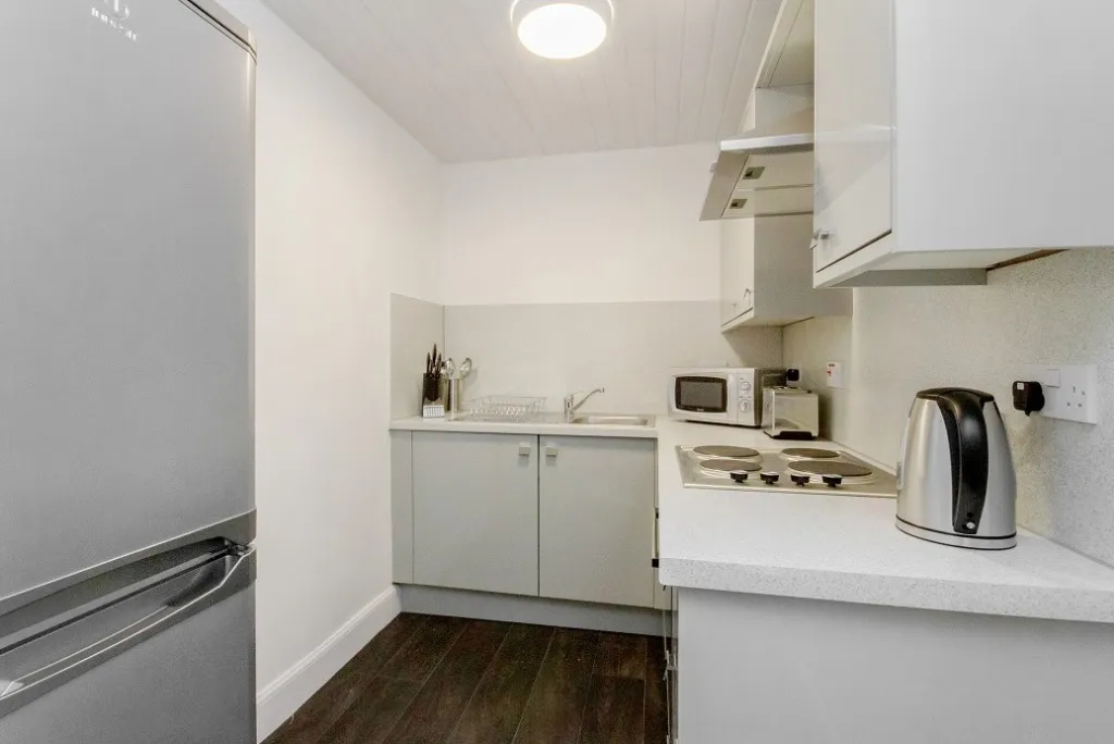 Caird Drive, Partick, G11, photo 6