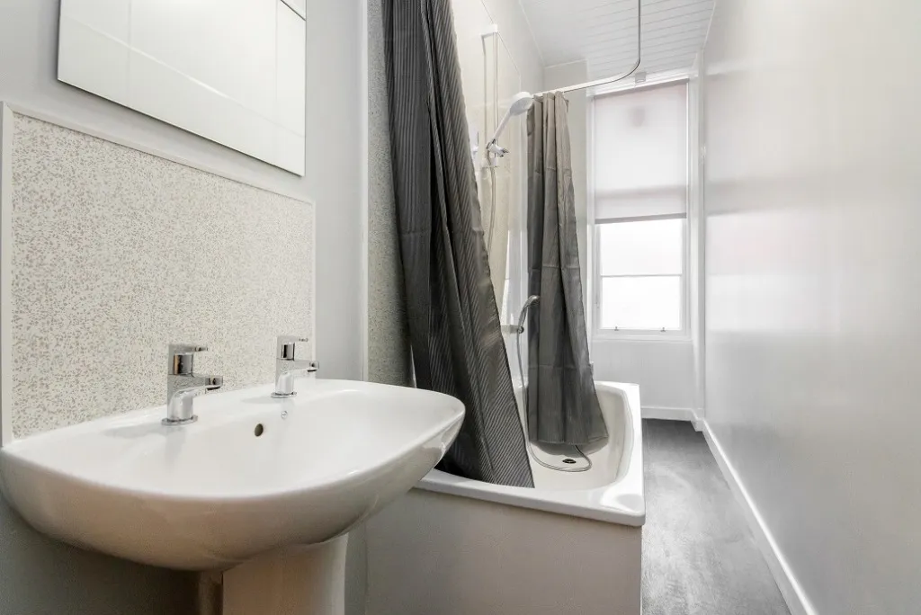 Caird Drive, Partick, G11, photo 10