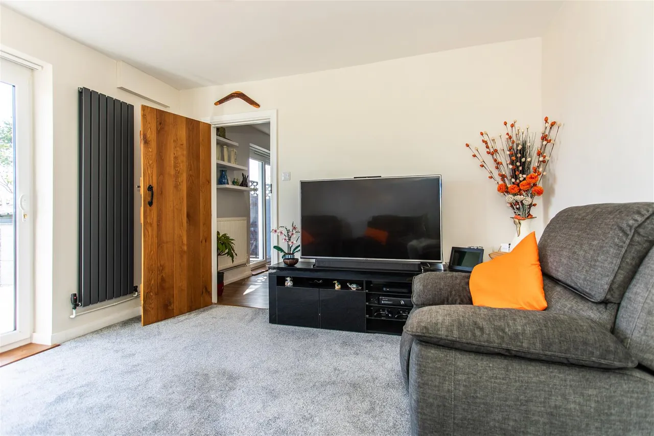 Highlands Avenue, Ridgewood, Uckfield, East Sussex, TN22 5TD, photo 8