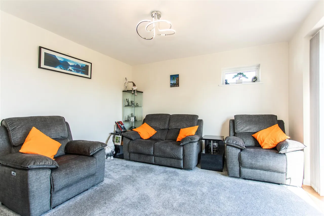 Highlands Avenue, Ridgewood, Uckfield, East Sussex, TN22 5TD, photo 7