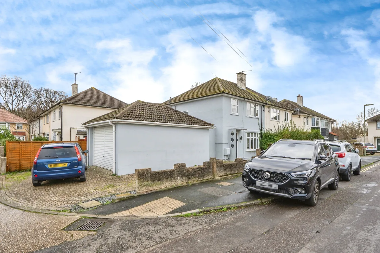 3 bed house for sale, Beauchamp Avenue, Gosport, PO13