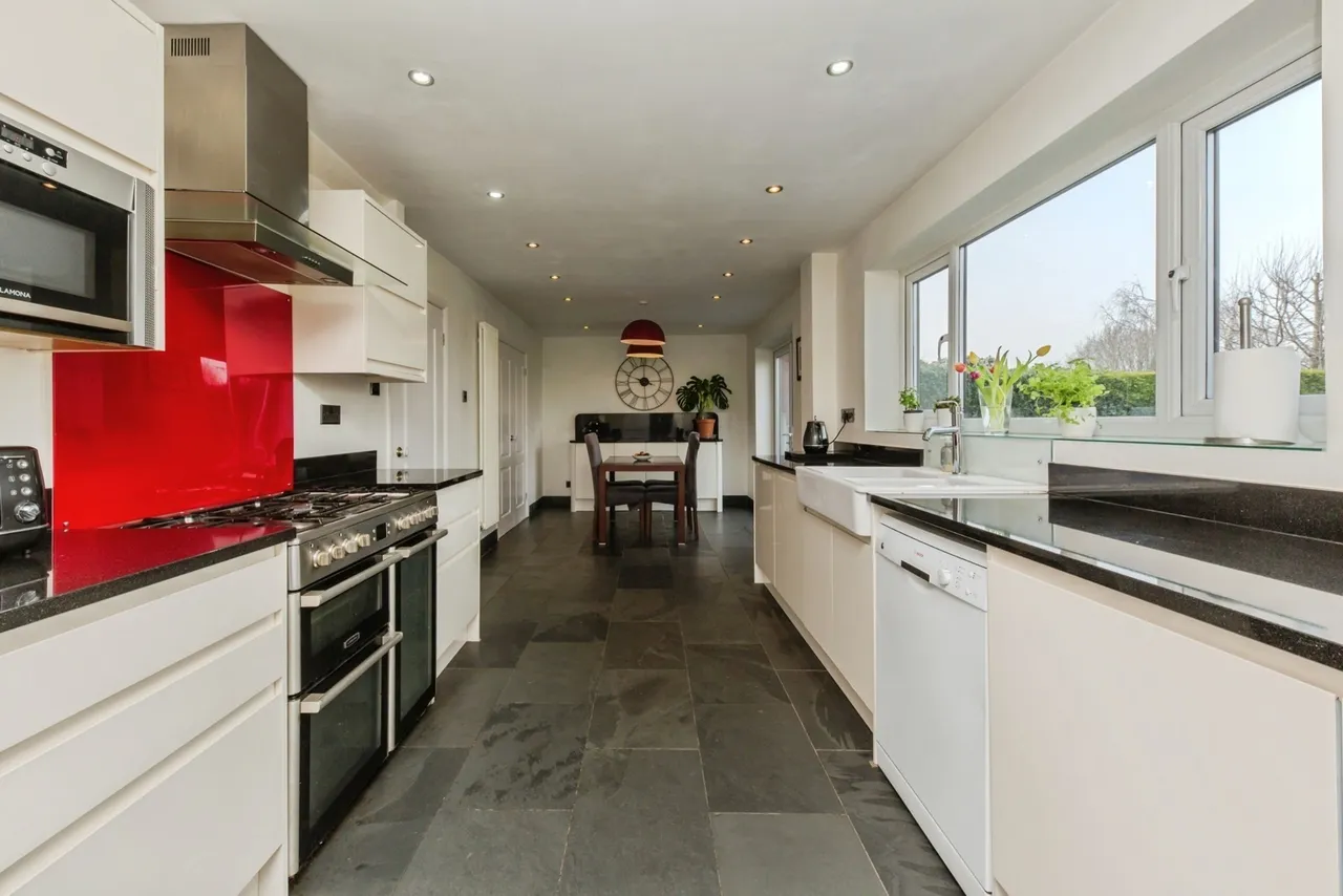 Langley Road, Northwich, Cheshire, CW9, photo 3