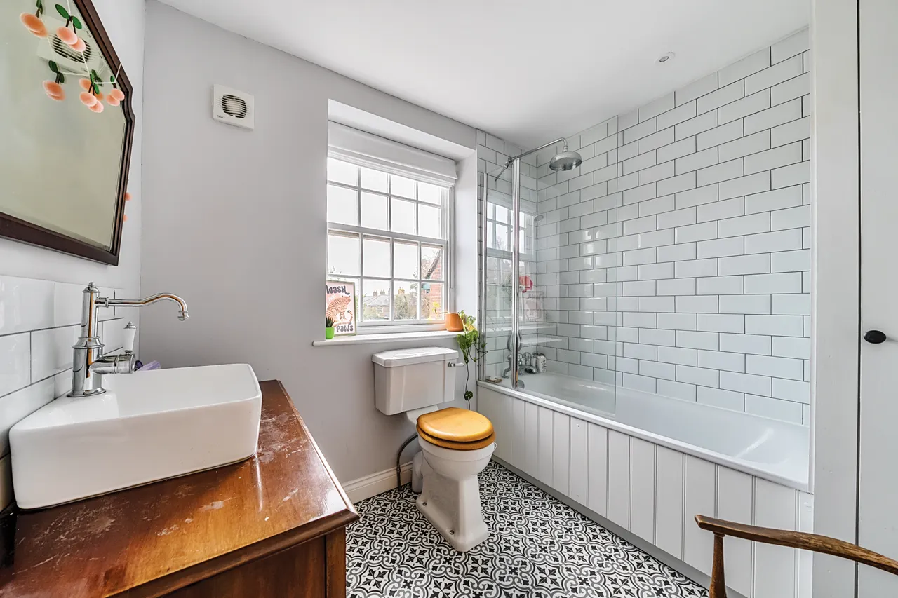 Kingsbury Street, Marlborough, SN8, photo 6