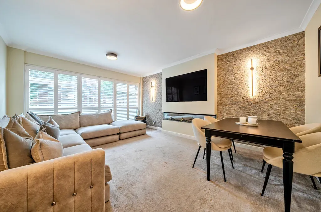 Manor Road, Sidcup, DA15 7HU, photo 2