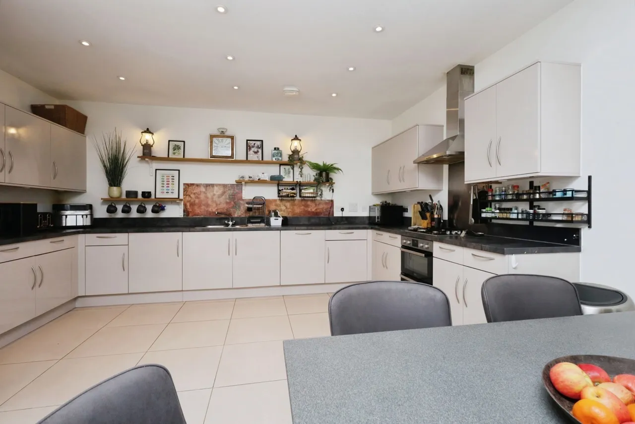 Millennium Way, Heathfield, TN21, photo 7