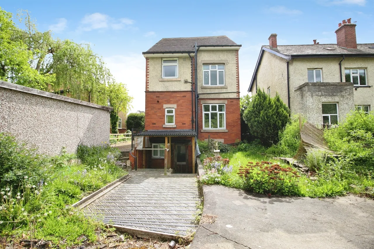 Ash Road, Leeds, photo 12