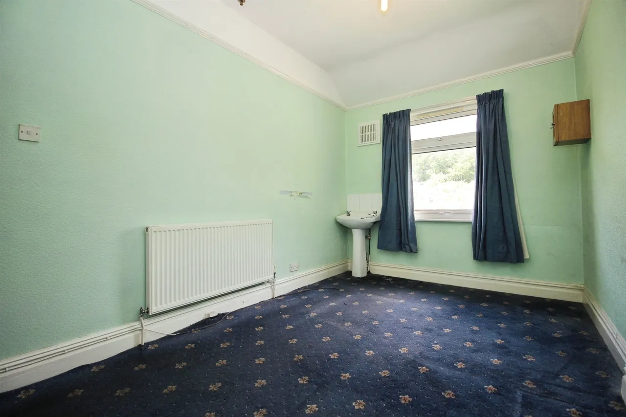 Ash Road, Leeds, photo 4