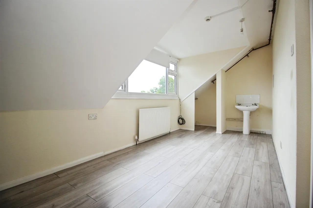 Ash Road, Leeds, photo 7