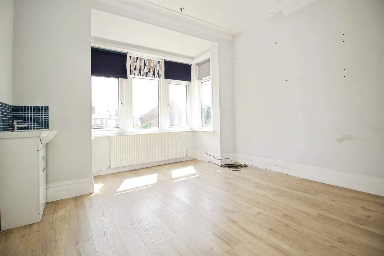 Ash Road, Leeds, photo 2