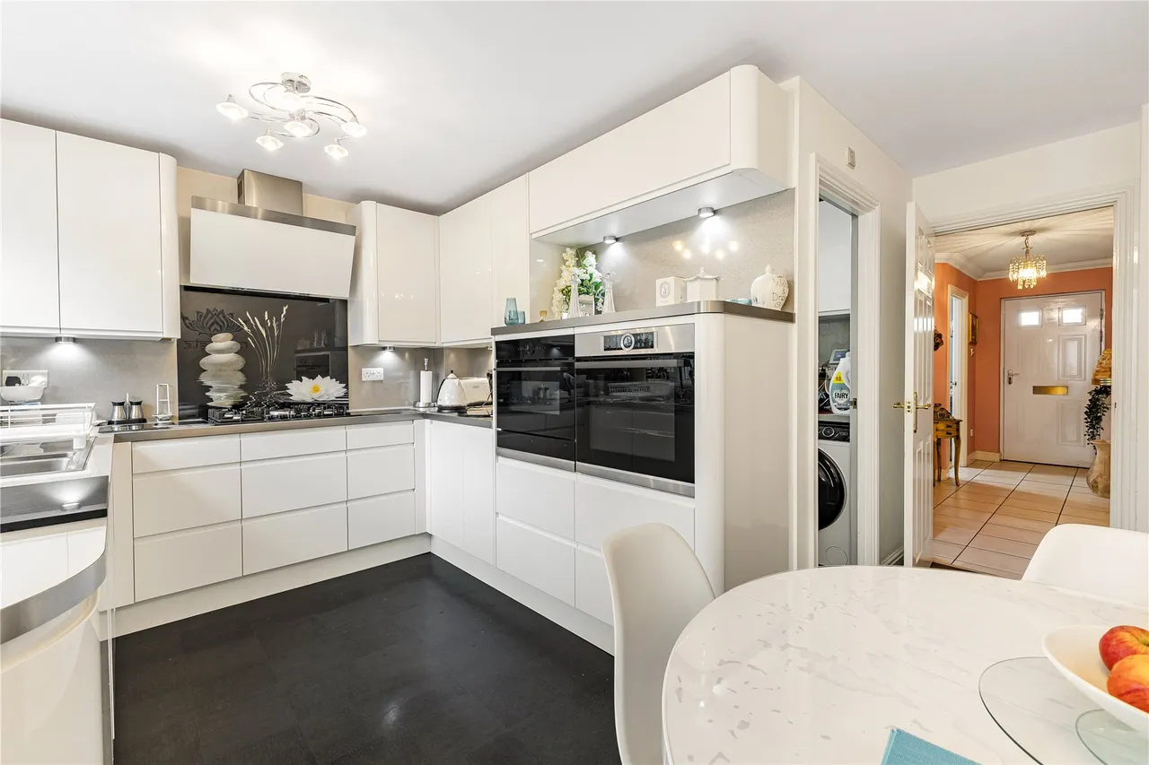 Coresbrook Way, Knaphill, GU21, photo 6