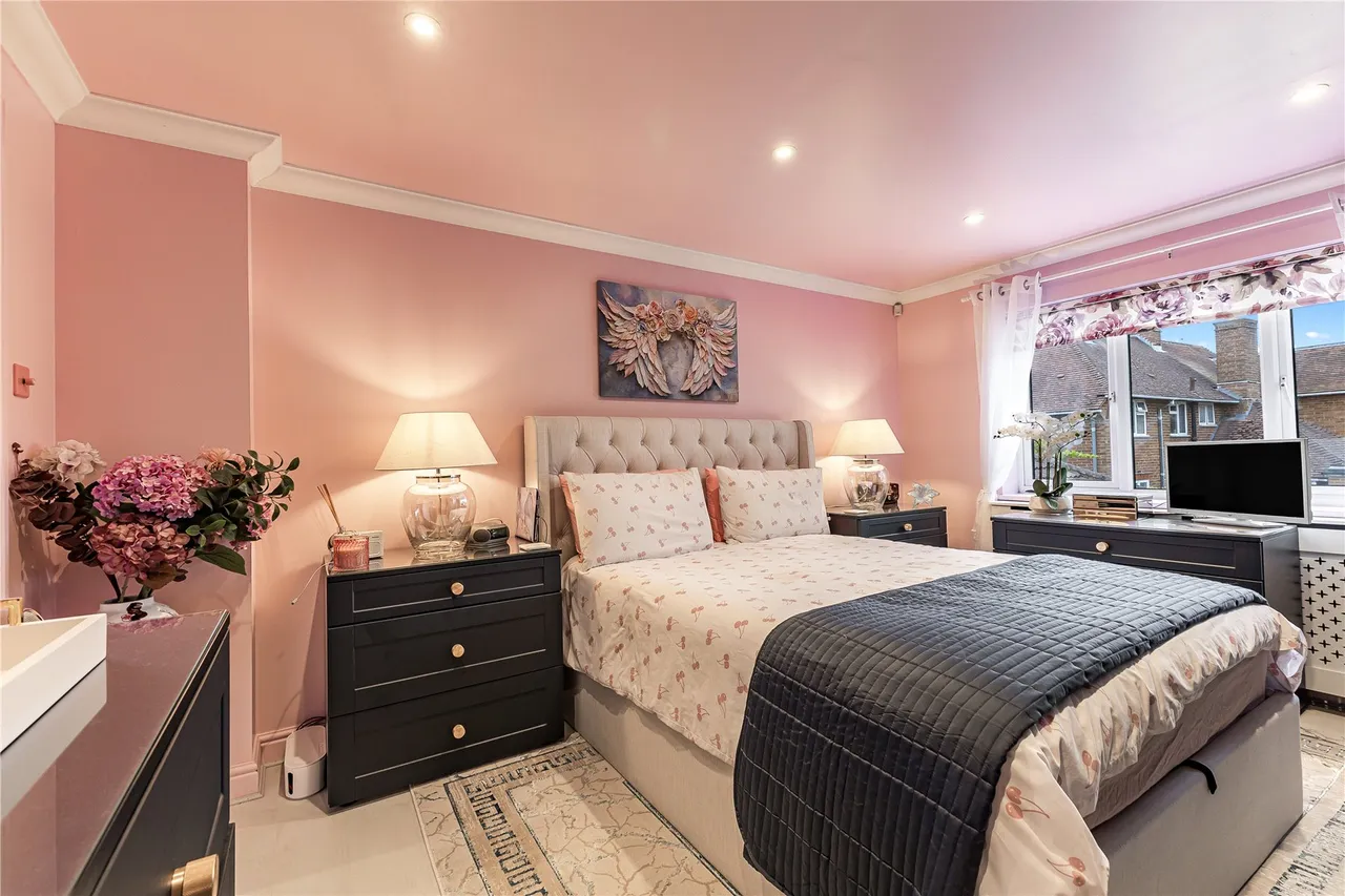 Coresbrook Way, Knaphill, GU21, photo 9