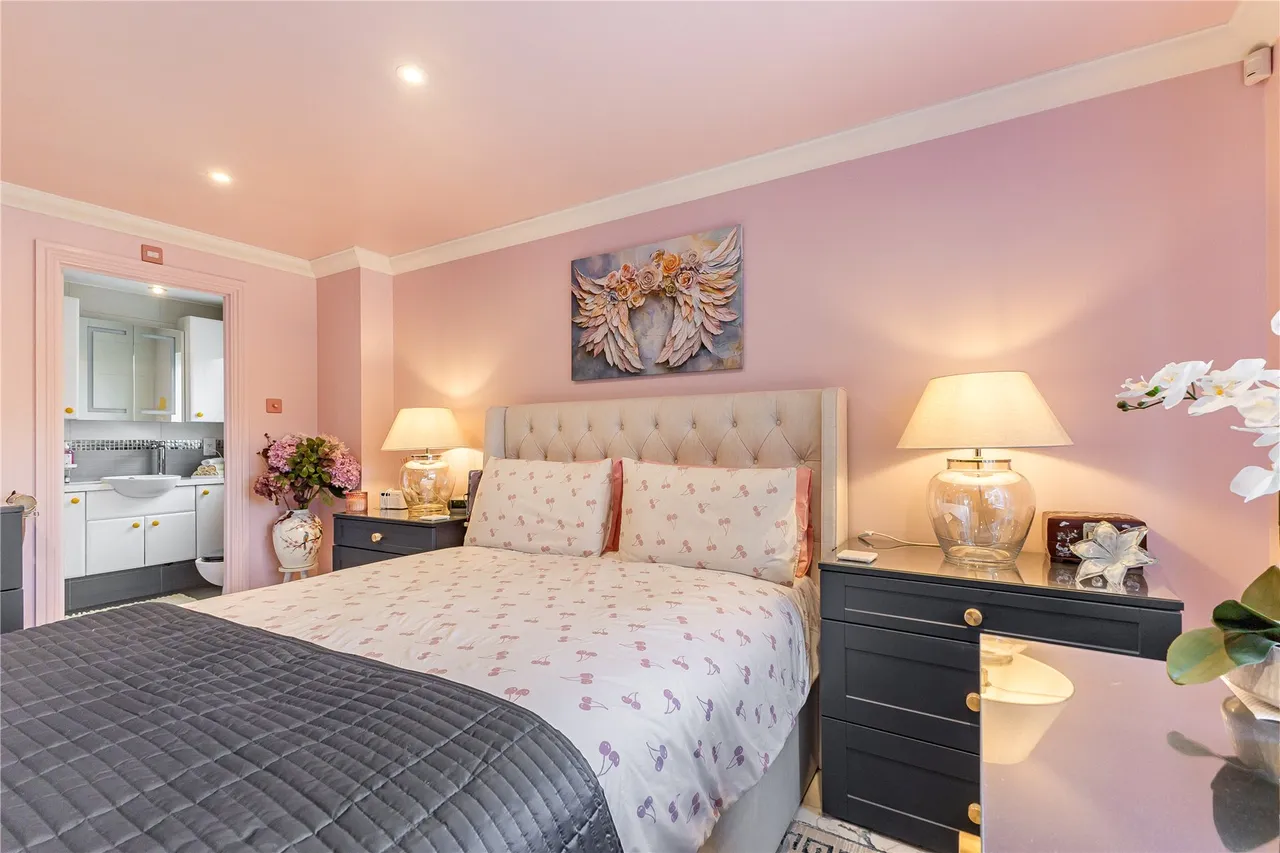Coresbrook Way, Knaphill, GU21, photo 10