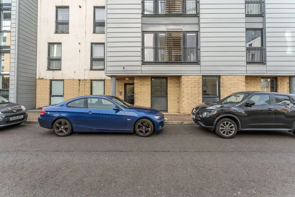 Kimmerghame Drive, Edinburgh, EH4, photo 3