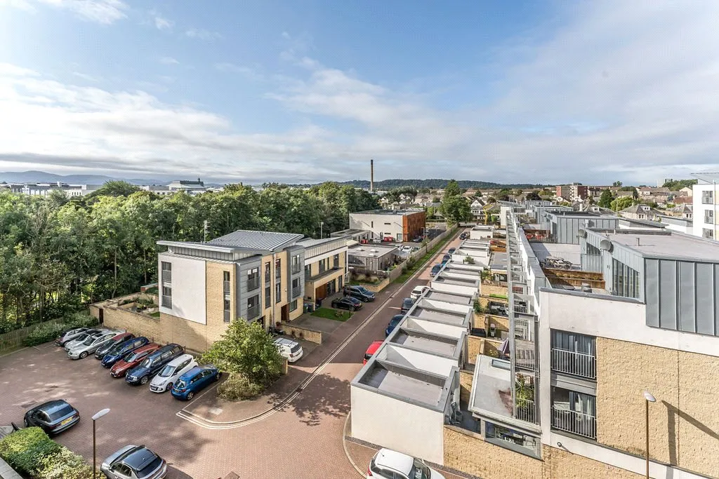 Kimmerghame Drive, Edinburgh, EH4, photo 13